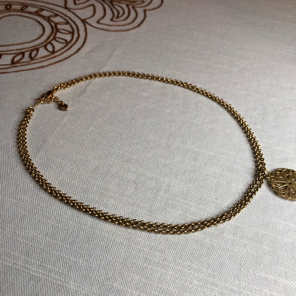 NWOT Carolee Gold-Tone Nostalgic Necklace - Picture 5 of 11